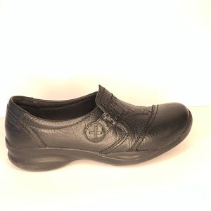 clarks in motion warner